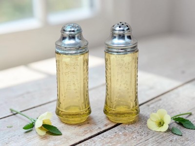 1930s Federal Glass Madrid Amber Depression Glass Salt and Pepper Shakers