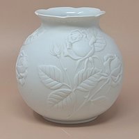 1980s Kaiser West Germany Bisque Vase – Embossed Rose Porcelain