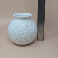 1980s Kaiser West Germany Bisque Vase – Embossed Rose Porcelain