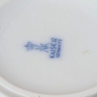 1980s Kaiser West Germany Bisque Vase – Embossed Rose Porcelain