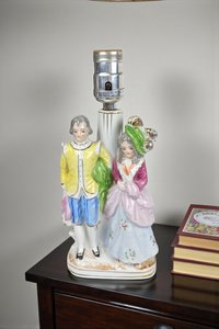 Vintage Mid-Century Figural Couple Lamp Made in Japan