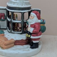 1980s Midwest Santa at Window Music Box – Holiday Decor