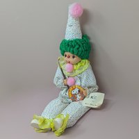 Marianne’s Musical Menagerie Clown – Polka Dot Shelf Sitter with Snoopy Button