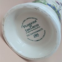 1983 Old Commonwealth Porcelain Decanter – Flowers of Ireland 