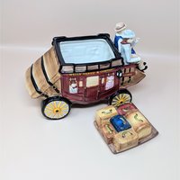 2002 Wells Fargo Stagecoach Ceramic Cookie Jar