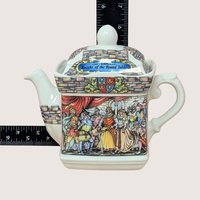 1990s Sadler King Arthur Camelot Sir Lancelot Porcelain Novelty Teapot 