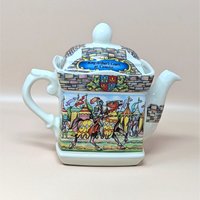 1980s Sadler Camelot Sir Lancelot Porcelain Teapot