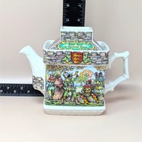 1980s Sadler Robin Hood Sherwood Forest Porcelain Teapot