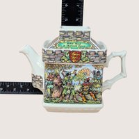 1980s Sadler Porcelain Robin Hood Castle Storybook Novelty Teapot 