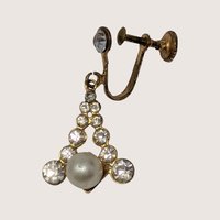 1950s Rhinestone Pearl Gold Tone Screw Back Dangle Earrings