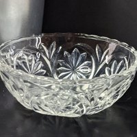 Set of 4 Vintage Anchor Hocking Medallion Clear Fruit/Dessert Bowls 4"