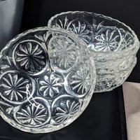 Set of 4 Vintage Anchor Hocking Medallion Clear Fruit/Dessert Bowls 4"