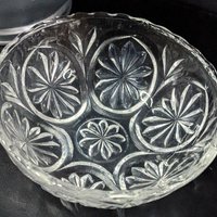Set of 4 Vintage Anchor Hocking Medallion Clear Fruit/Dessert Bowls 4"