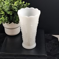 Vintage Anchor Hocking Milk Glass Vase Dots & Arrows Teardrop 7"