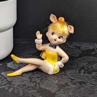 Vintage Lefton Girl Figurine 5501