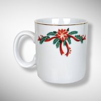 Vintage Set of 4 Poinsettia & Ribbons Fine China 12oz Mugs