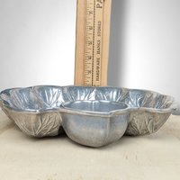 Wilton Armetale Pewter Serving Bowl: Timeless Elegance for Entertaining