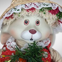 House of Lloyd Christmas Around the World Porcelain Flossie and Floyd Bunny Shelf Sitters - Charming Holiday Decorations!