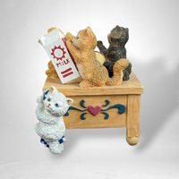 Vintage Cats San Francisco Music Box: Melodic Feline Charm