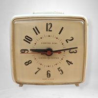 Vintage GE Electric Alarm Clock - Classic Timepiece
