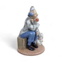 2002 Design Daydreaming Clown Porcelain Figurine: Collectible Whimsy