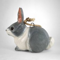 Vintage Beachstone Ceramic Bunny Ornament - Timeless Elegance