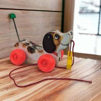 Vintage Pull Toy Dog - Charming Retro Playmate - Perfect for Collectors & Toddlers