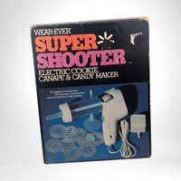 Vintage Wear-Ever Super Shooter Electric Cookie Press, Complete & Tested, Retro Kitchen Gadget, Baking Tool, Holiday Baking