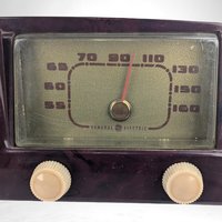 Vintage General Electric Model 400 Tube Radio, Art Deco Radio,  1940s Radio,  Collectible Radio, Burgundy Bakelite Radio