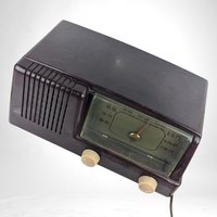 Vintage General Electric Model 400 Tube Radio, Art Deco Radio,  1940s Radio,  Collectible Radio, Burgundy Bakelite Radio