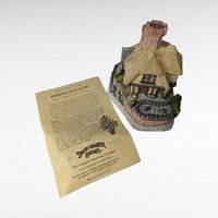 1994 David Winter Cottage "Spring Hollow" | with COA and Original Box | Vintage Collectible