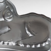 Vintage Holly Hobbie Cake Pan 1975, Wilton Lamb Cake Mold 1981, Baking Pans for Kids Birthday, Retro Kitchen Decor, Collectible Bakeware