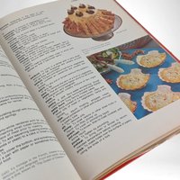 Vintage Family Circle Cookbook Lot, 1960s Ground Beef Recipes, 1972 Illustrated Cooking, 1992 New Tastes, Cookbooks for Home Chefs