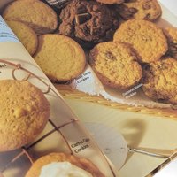 Vintage Better Homes and Gardens Dessert Cookbook Pair - Homemade Holidays & Cookies, 1990s Recipes, Retro Baking
