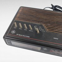 Vintage GE Digital Alarm Clock Radio, Model 7-4612A Working, Classic Bedside Radio, Gift for Music Lovers