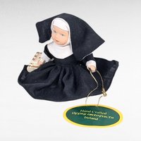 Vintage Liffey Artefacts Porcelain Nun Doll, Handcrafted, Religious Figurine, Small