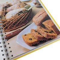 2000 Betty Crocker's Bisquick Cookbook, Hardcover, Classic Baking Recipes, Easy Meals Guide, Gift for Home Cook