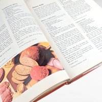 Vintage 1972 Betty Crocker's Cookbook, Hardcover Red Pie Edition, Classic American Recipes, Housewarming Gift