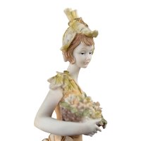 Vintage Resin Woman Figurine, Elegant Dresser Decor, Lady with Flowers, Art Deco Style, Decorative Sculpture