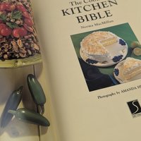 1995 Cook's Kitchen Bible: Illustrated Recipes & Cooking Techniques