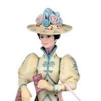Vintage Avon Mrs. Albee Award Figurine: 2002 Presidents Club Collectible