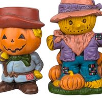 Vintage 1970s Hand-Painted Scarecrow & Jack O'Lantern Figures: Retro Halloween Decor