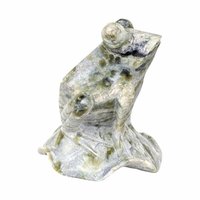 Vintage Hand-Carved Jade Frog Figurine: Chinese Feng Shui Decor