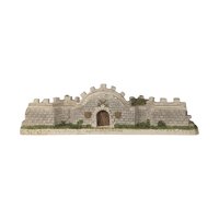 Vintage 1994 The Castle Wall Cottage: David Winter Collectible Figurine
