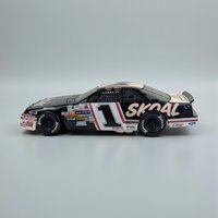 Vintage 1994 ERTL Skoal Race Car: Rick Mast #1 Thunderbird NASCAR Model