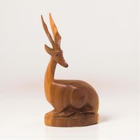 Carved Wood Gazelle Statue: Vintage Antelope Figure