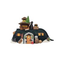 Vintage 1989 Peggotty's Seaside Cottage: Dept 56 Dickens' Village Porcelain House