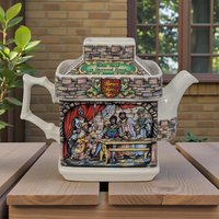 1980s 'Robin Hood & Sherwood Forest' Sadler Porcelain Teapot