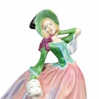 Vintage Royal Doulton Autumn Breezes Figurine HN 1911