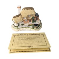 1993 David Winter September Birthstone Wishing Well